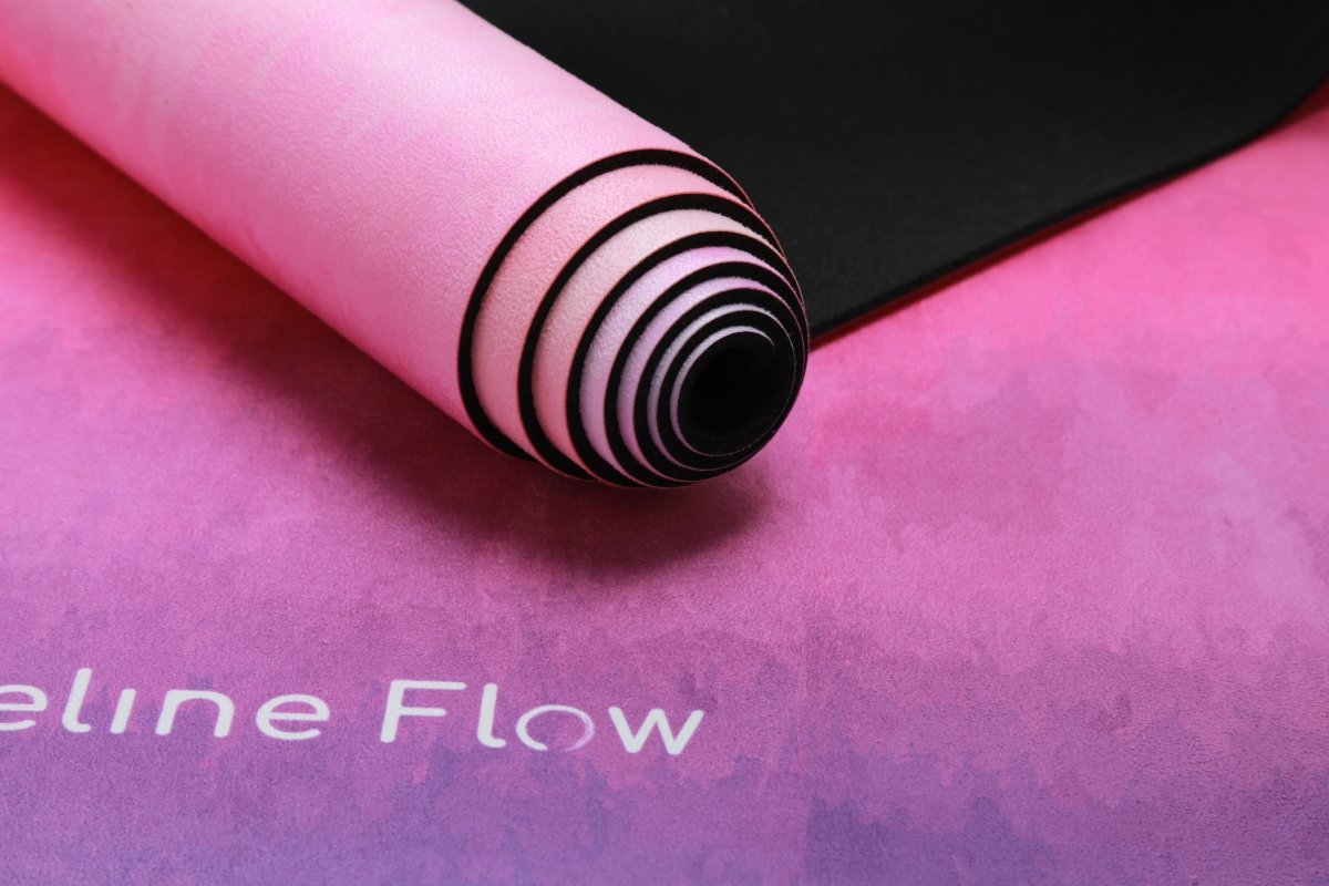 rubber and microfiber yoga mat detail fuchsia